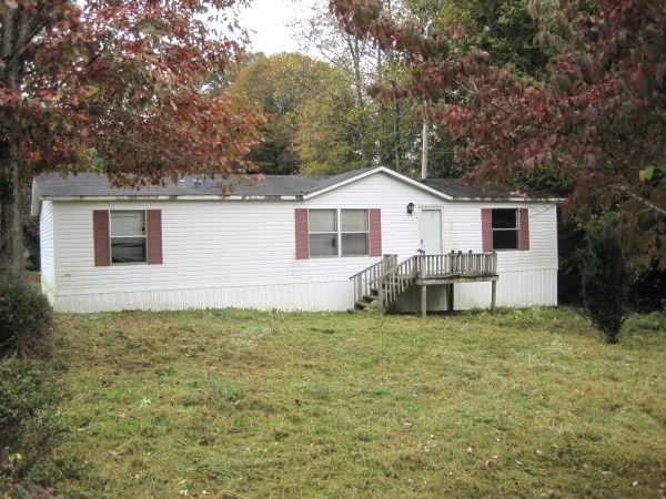 SOLD! Double wide: Clayton 1997 model | aapprox. 3/4 ac. lot 475 Hemlock Dr. $22,500 