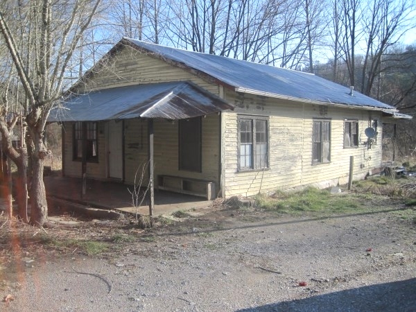 SOLD! 5214 Hwy. 26, Rockholds Looking for starter home-rental property?  Take a look at this 3 bdrm w/1200 sf of living space. $15,900 or best offer 