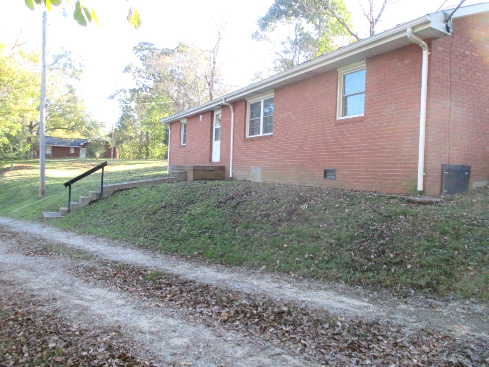 SOLD!  734 Croley Bend Rd., Wmsbg  |  Brick home, 1152sf in a great location only .7 mile from the city limits. 