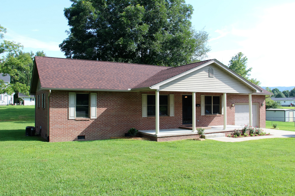 Sold!  1115 Pelham St., Williamsburg, KY Just off campus of the Universtiy of the Cumberlands. 